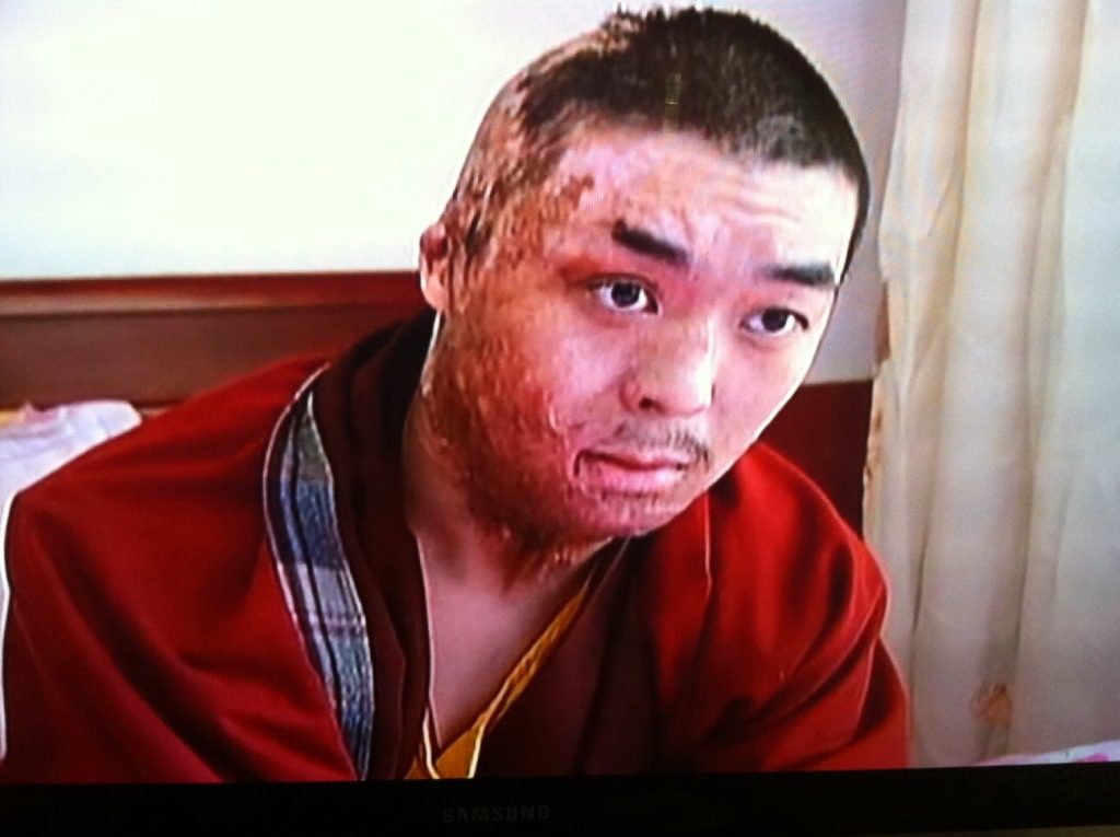 出现在中共宣传片的自焚藏人扎白 图片取自唯色博客