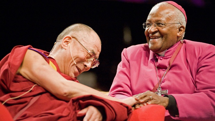 达赖喇嘛致函悼念挚友南非前大主教图图逝世