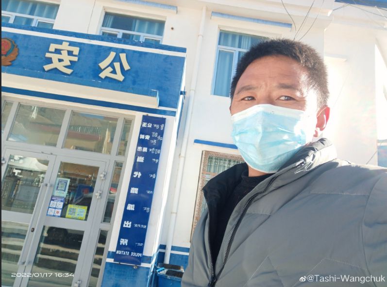 西藏语言权利倡导者扎西文色出狱后再度为藏语文发声遭警方约谈