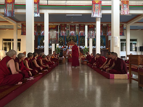 印度批准多个流亡藏人佛学及教育机构接受留学生的许可