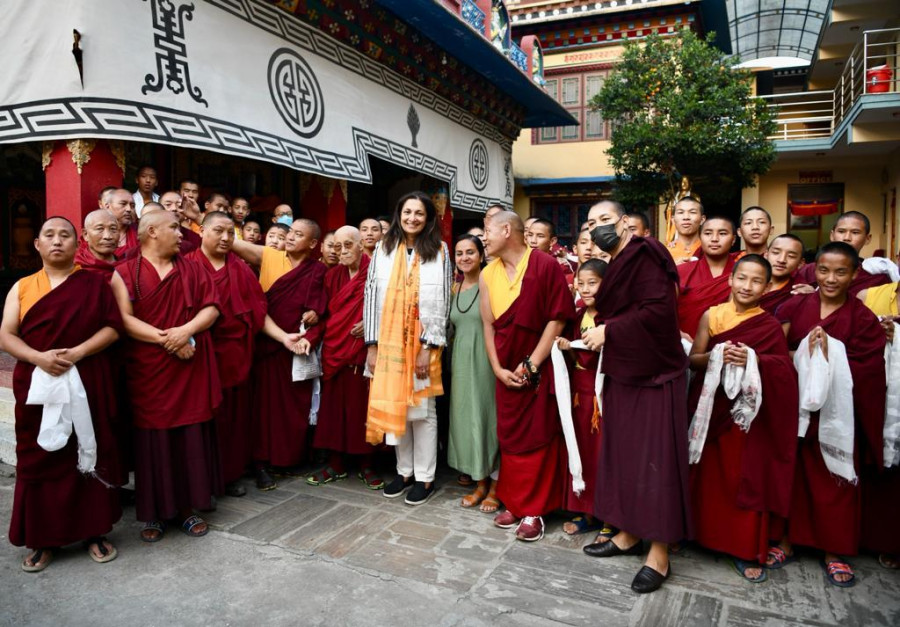 美国西藏议题协调员访问尼泊尔与该国藏人社区代表会面