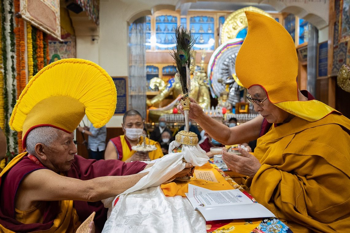达赖喇嘛参加长寿法会：西藏慈悲文明必将利益更多世人