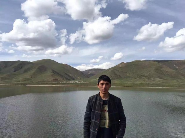 西藏石渠县一作家被控 “分裂国家”遭判刑，桑曲县一僧传自残抗议中共