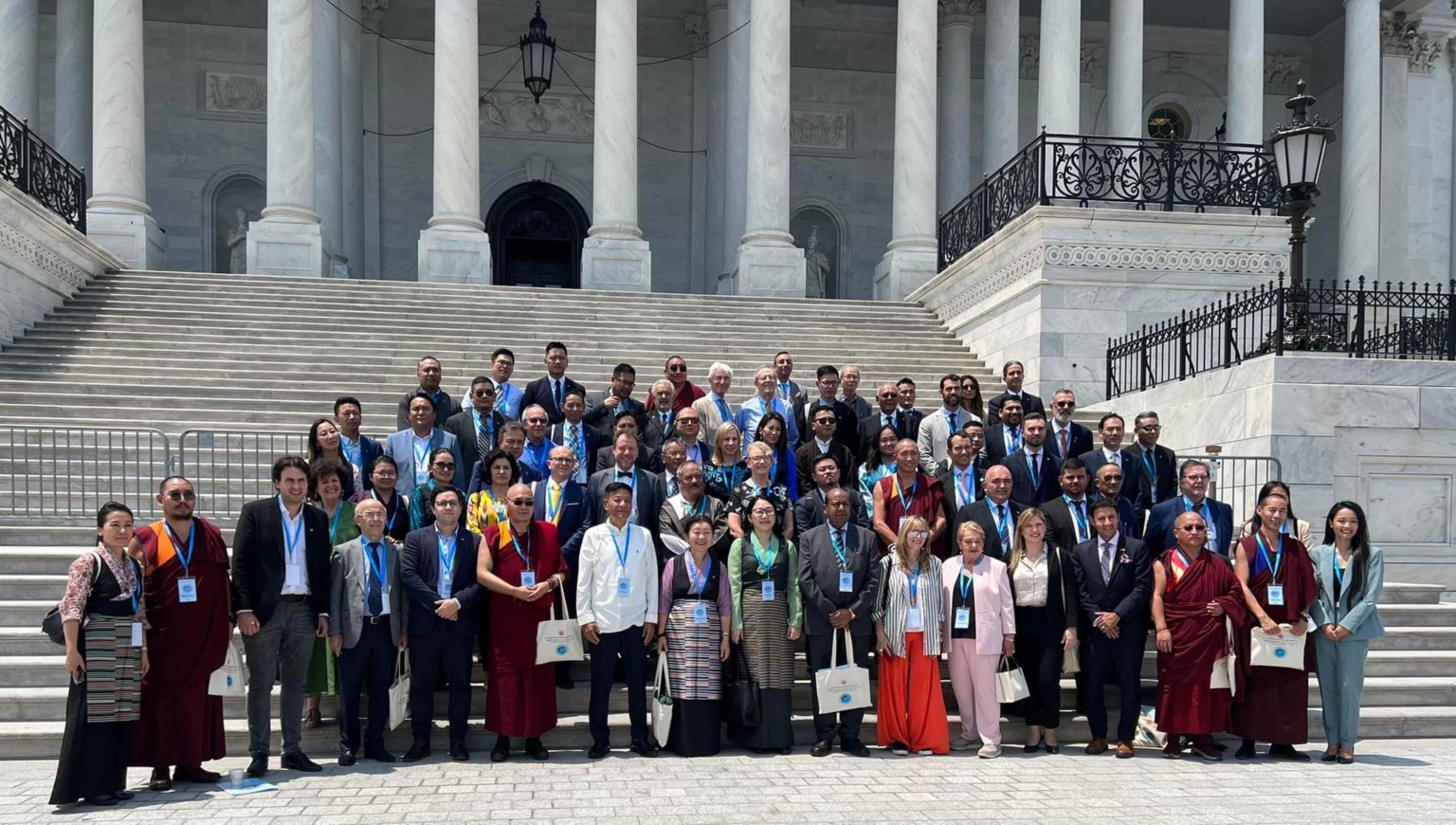 美众院议长致词第八届“世界国会议员西藏大会”：不要无视中共恶行