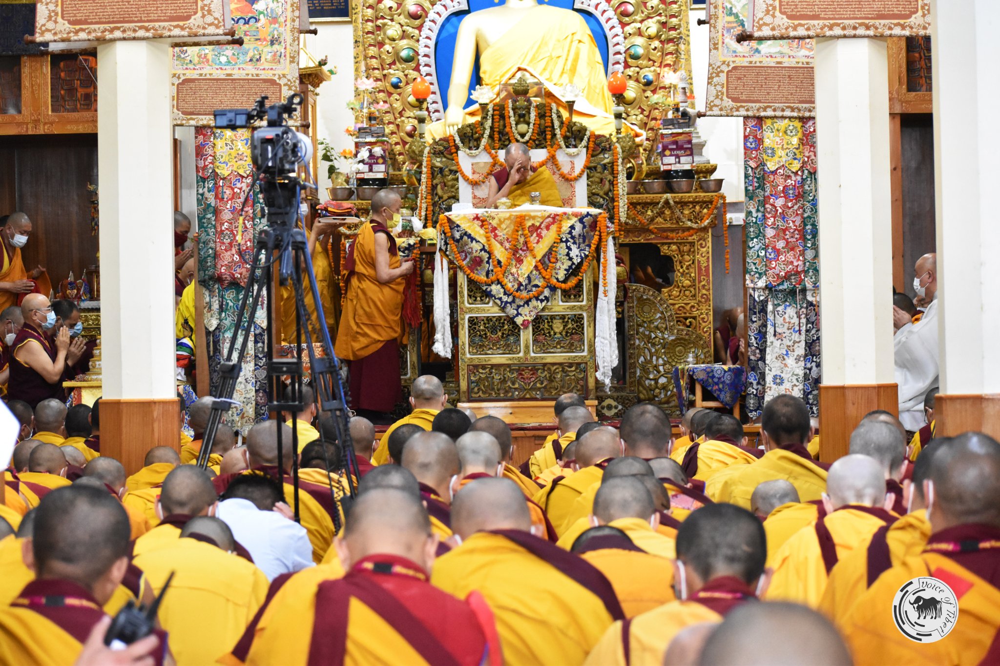 达赖喇嘛于“萨嘎达瓦”十五日圆满结束胜海观音灌顶法会