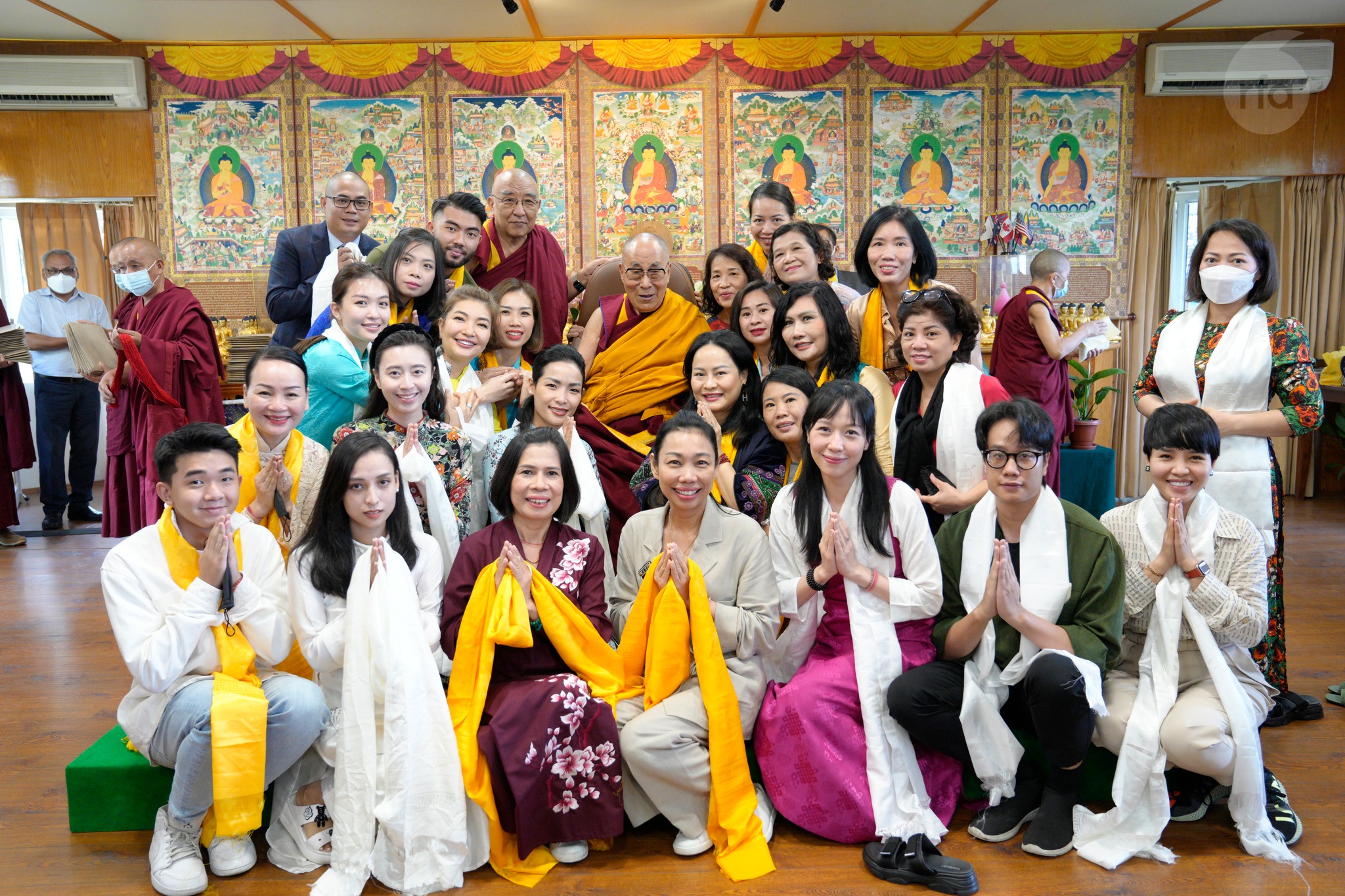 达赖喇嘛接见越南团体时强调慈悲才是幸福的源泉
