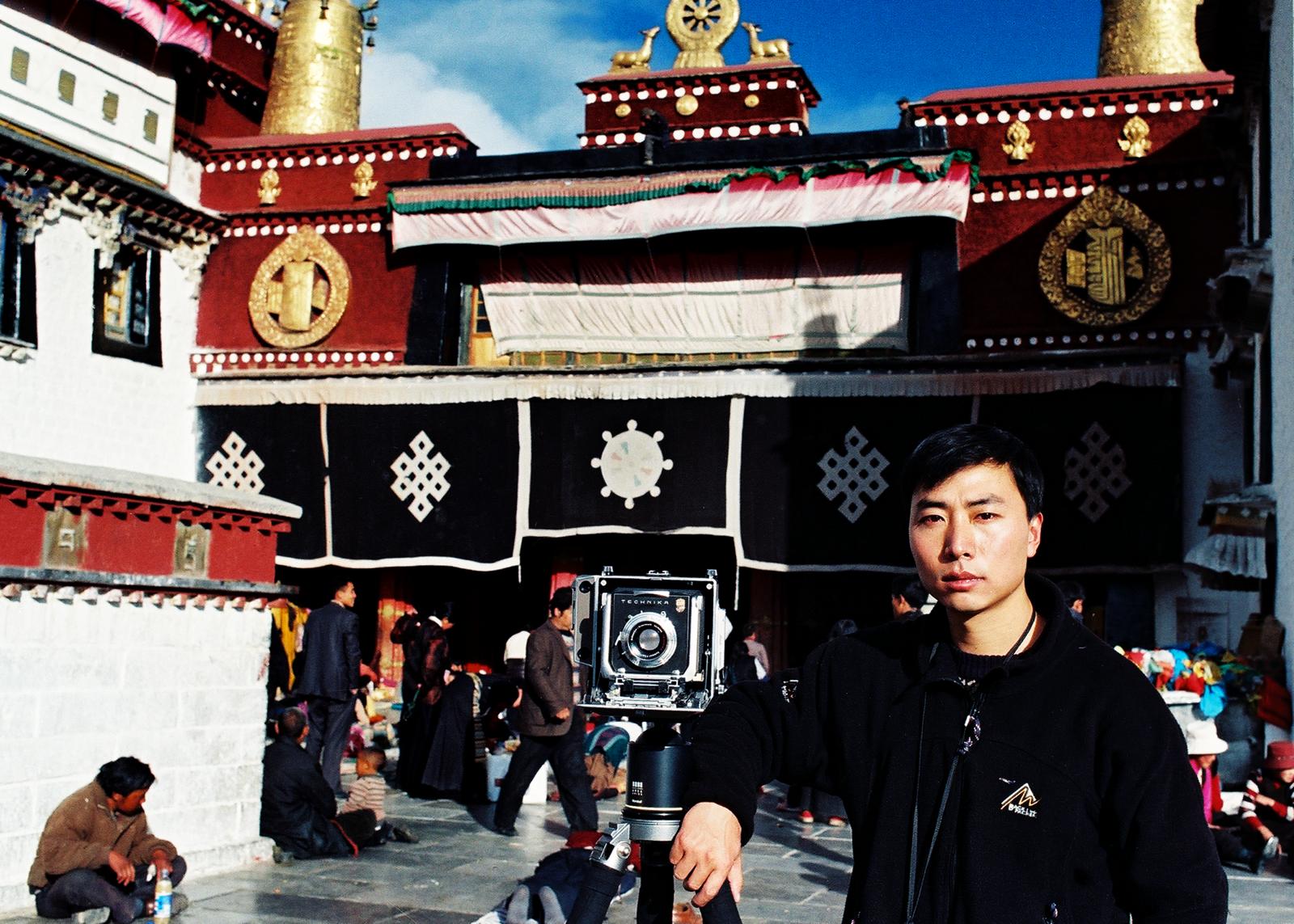 专访中国工程师余驰：能够记录中共动用军队对抗议藏人进行镇压，冒险也值得